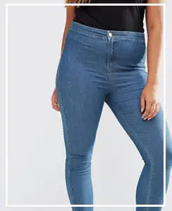 mujer con jeans altos para esconder la barriga